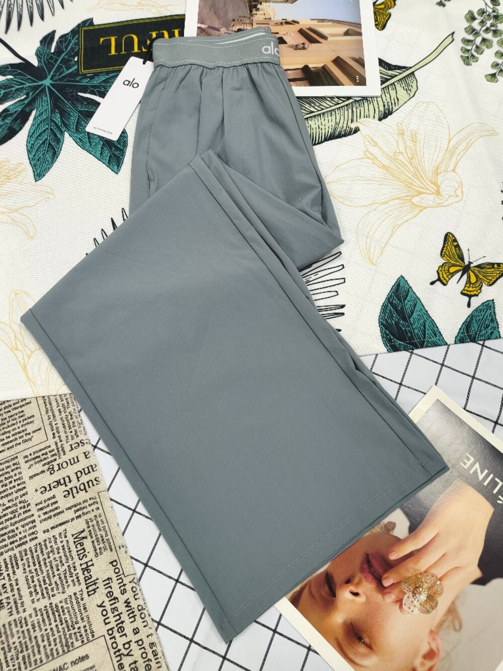 Steel Grey Suit Up Trouser From Alo Yoga💥Cool Girl Straight Leg Pants Regular😎 - Picture 4 of 8
